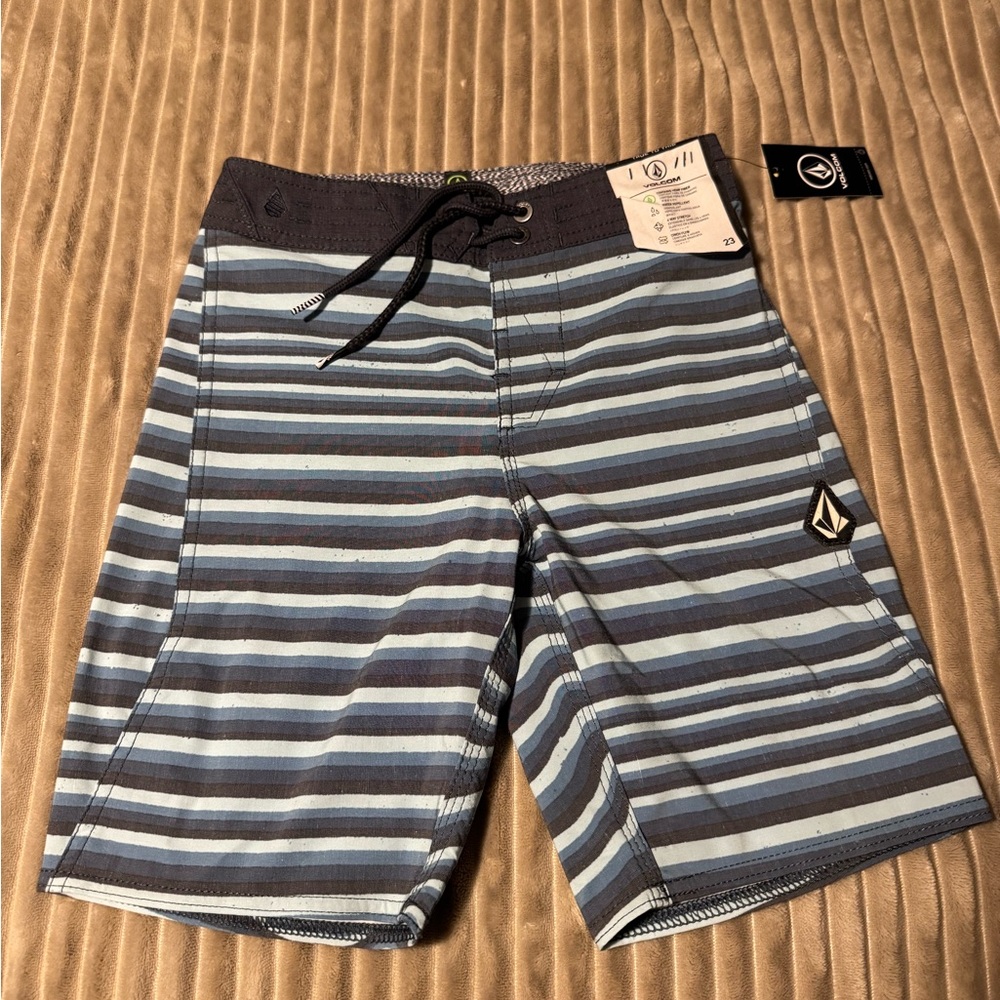Volcom board shorts, new with tag